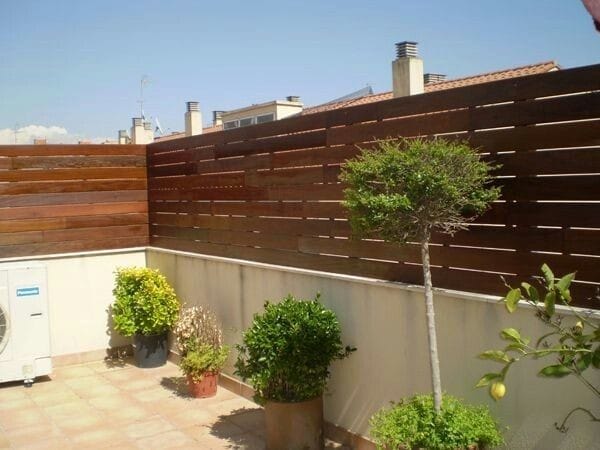 مزايا السواتر الخشبية